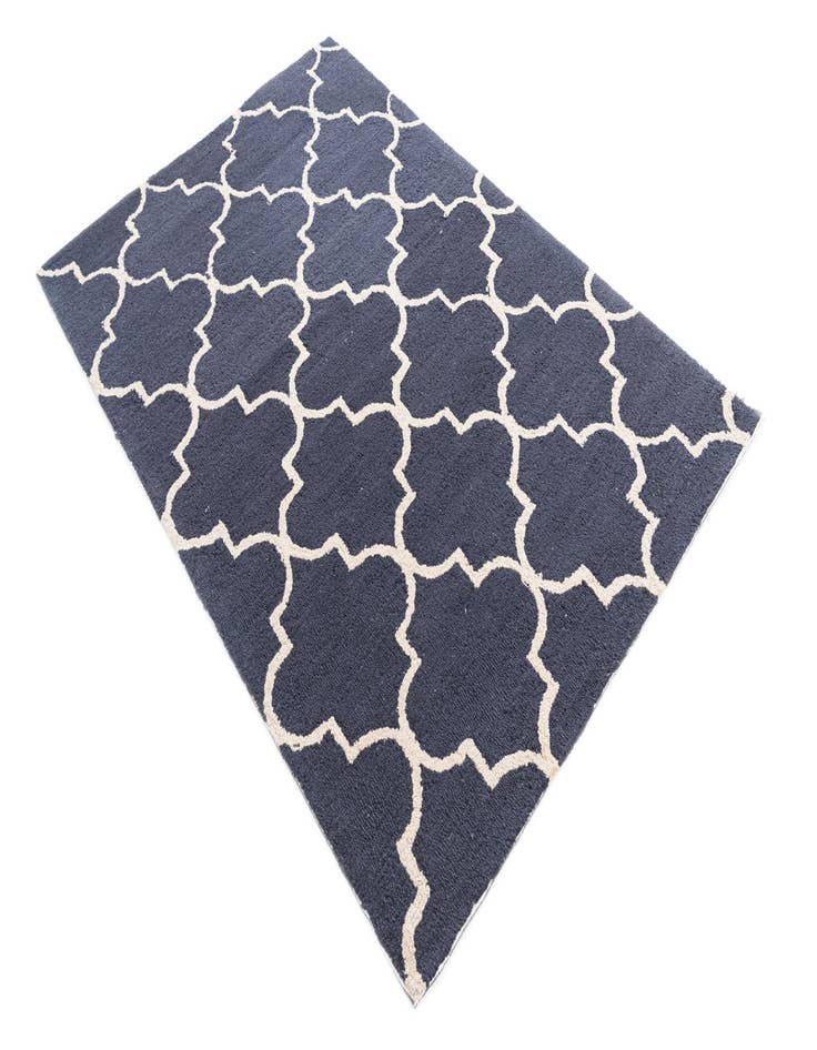Detail image of  4' x 6' Luna Rug