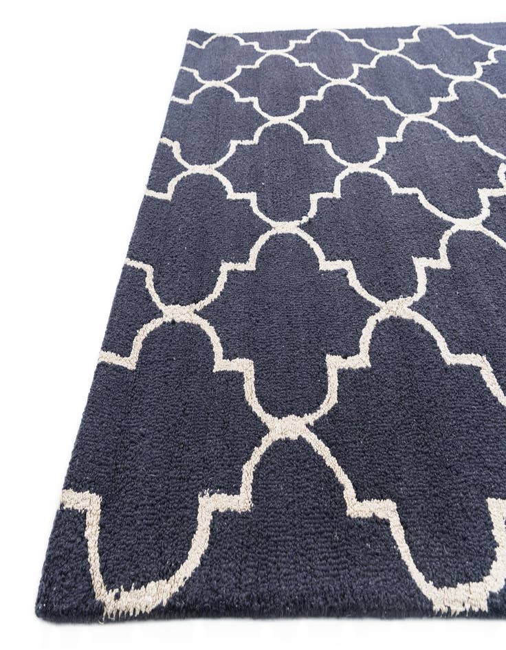 Detail image of  5' 1 x 8' 1 Luna Rug