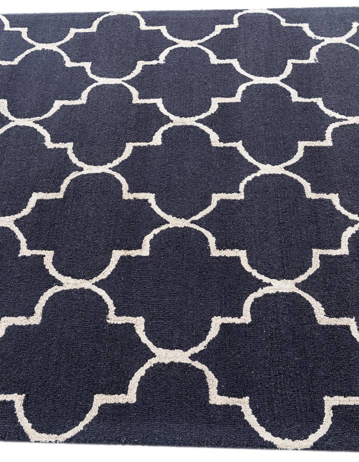 Detail image of  5' 1 x 8' 1 Luna Rug