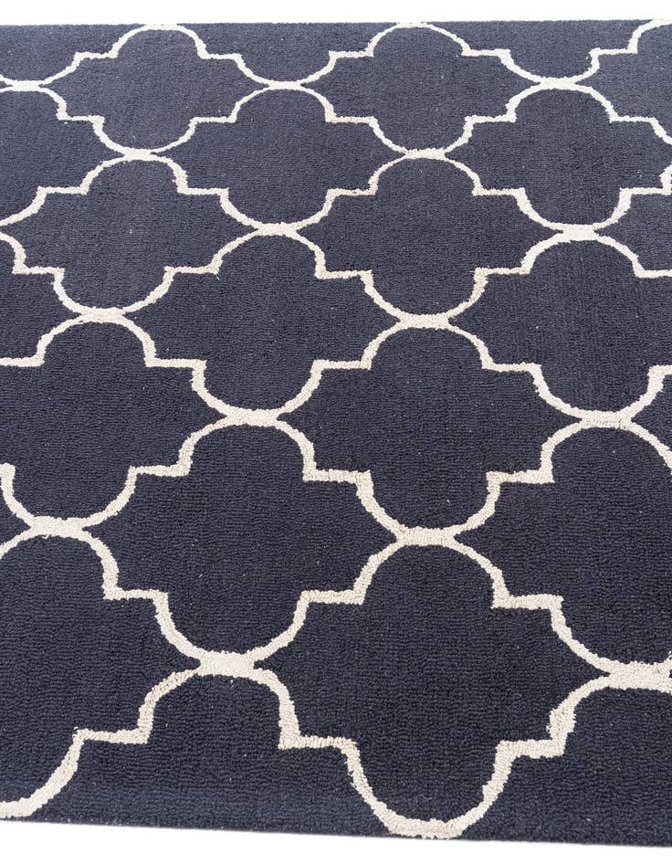 Detail image of  5' x 8' Luna Rug