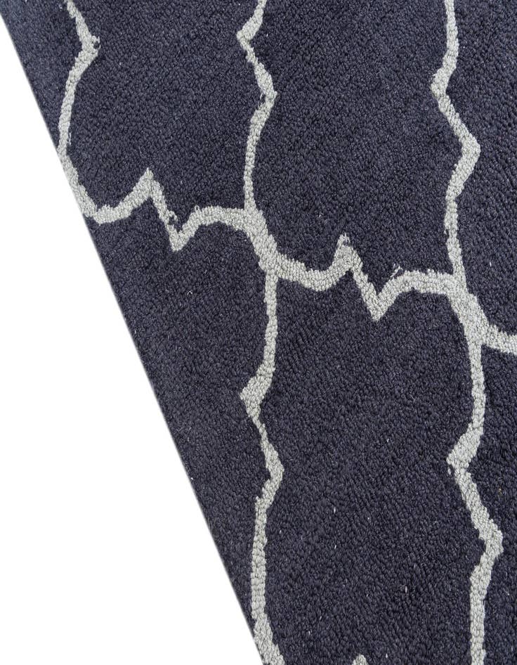 Detail image of  5' x 8' Luna Rug