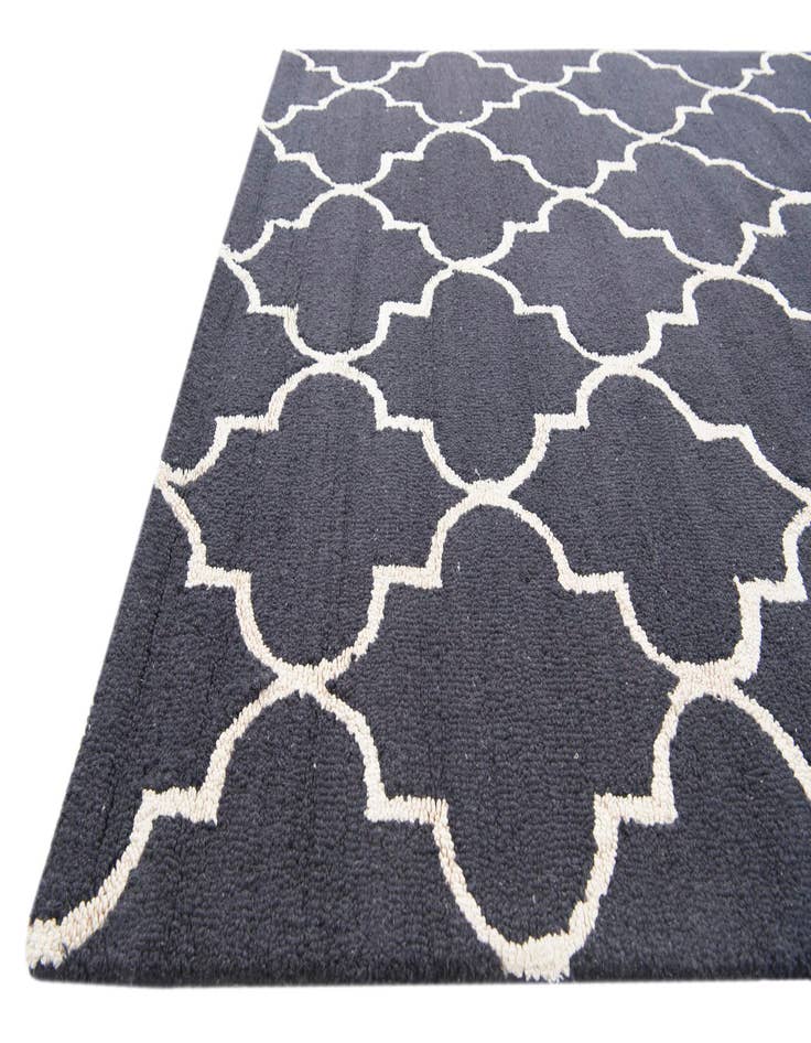 Detail image of  5' x 8' Luna Rug