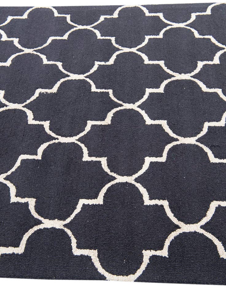 Detail image of  5' x 8' Luna Rug