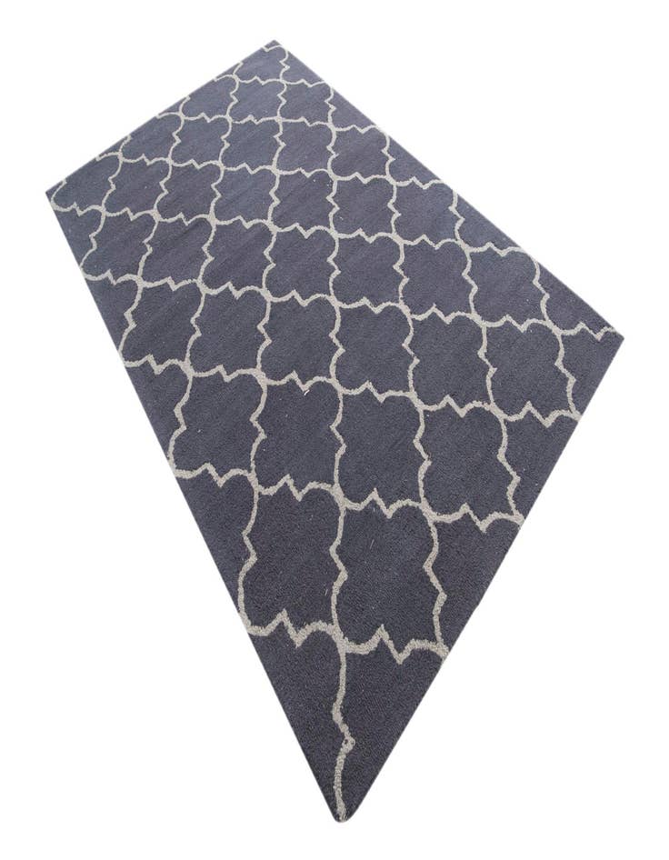 Detail image of  5' 1 x 8' Luna Rug