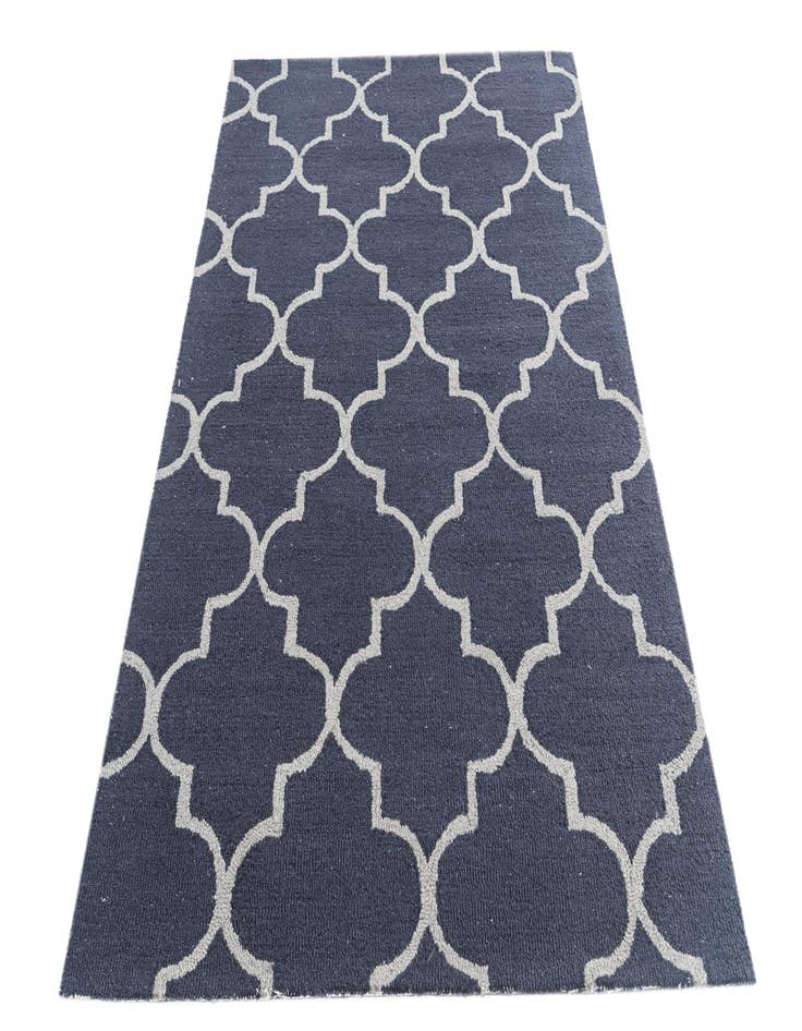 Detail image of  4' x 6' Luna Rug