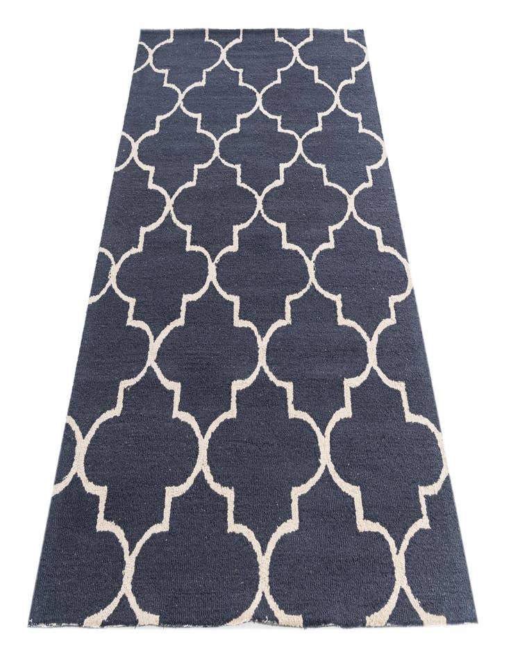 Detail image of  4' x 6' Luna Rug