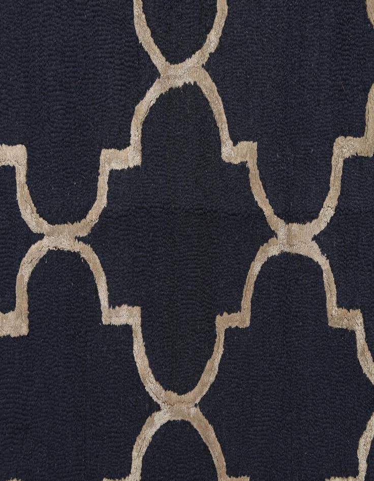Detail image of 7' 6 x 9' 6 Luna Rug