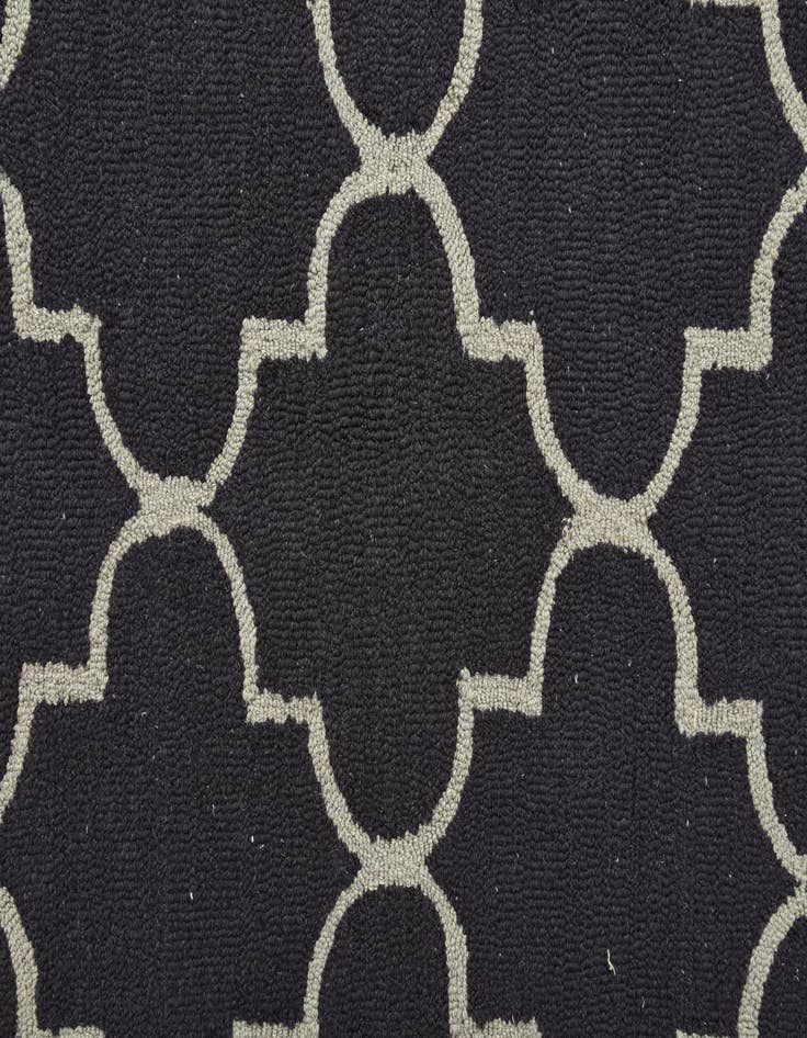 Detail image of  5' 1 x 8' Luna Rug