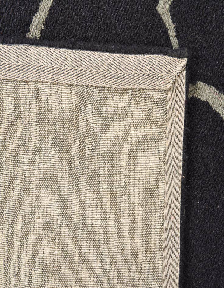 Detail image of  5' 1 x 8' Luna Rug