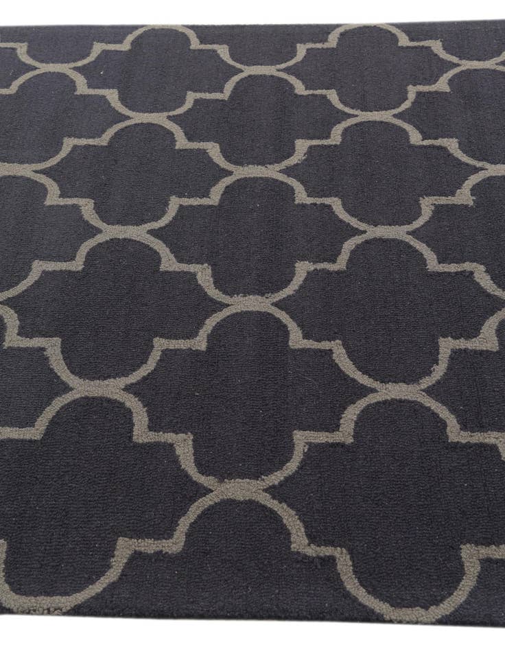 Detail image of  5' 1 x 8' Luna Rug