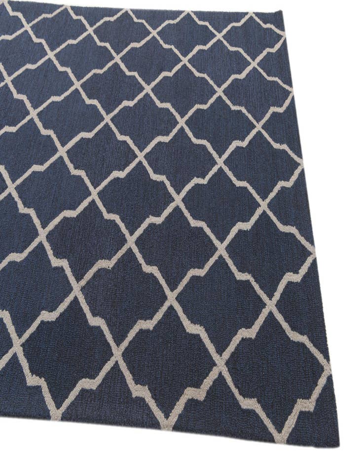 Detail image of  5' 1 x 8' Luna Rug