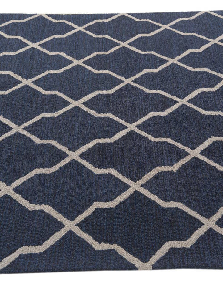 Detail image of  5' 1 x 8' Luna Rug