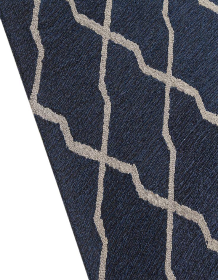 Detail image of  5' 1 x 8' Luna Rug