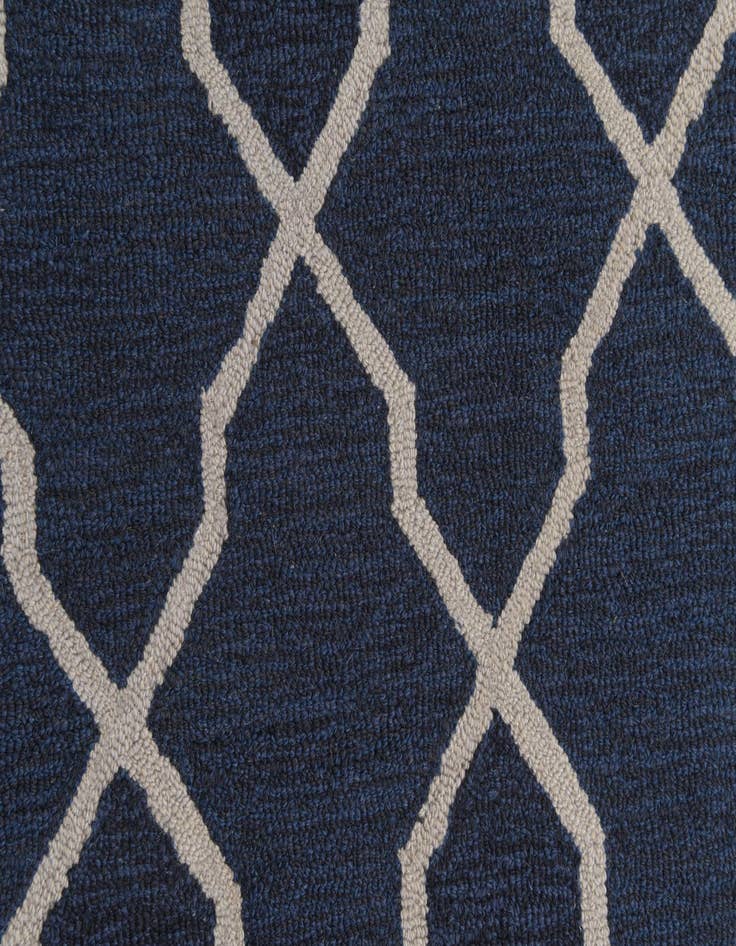 Detail image of  5' 1 x 8' Luna Rug