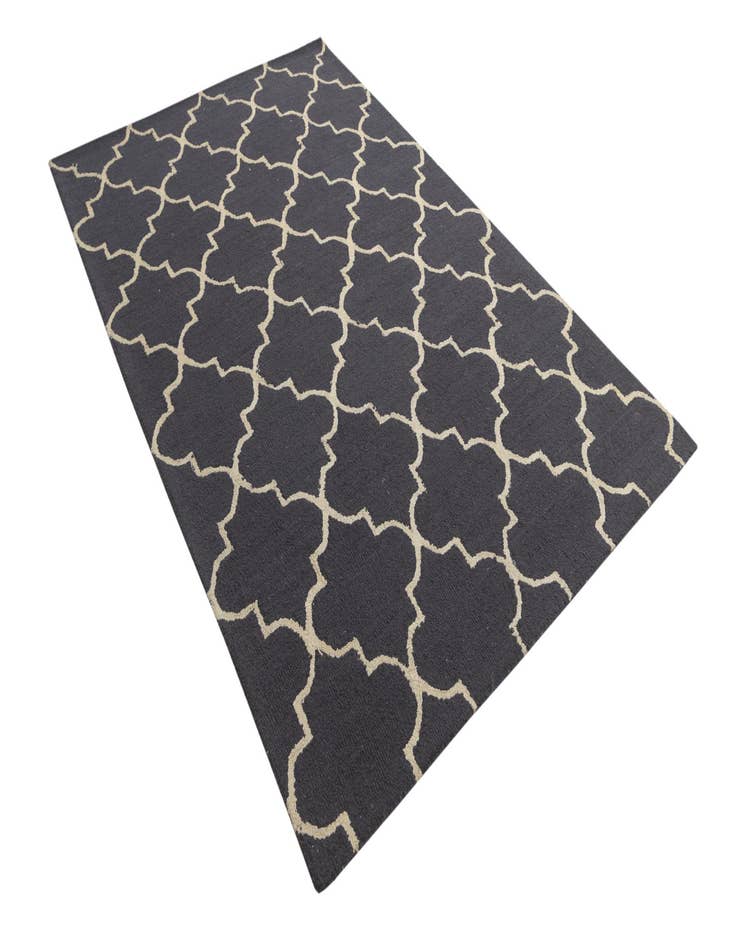 Detail image of  5' 2 x 8' Luna Wool Rug