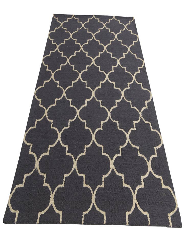 Detail image of  5' 2 x 8' Luna Wool Rug