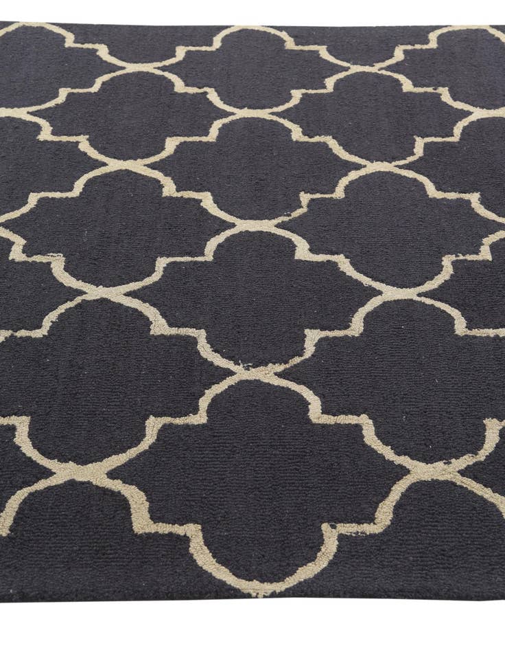 Detail image of  5' 2 x 8' Luna Wool Rug