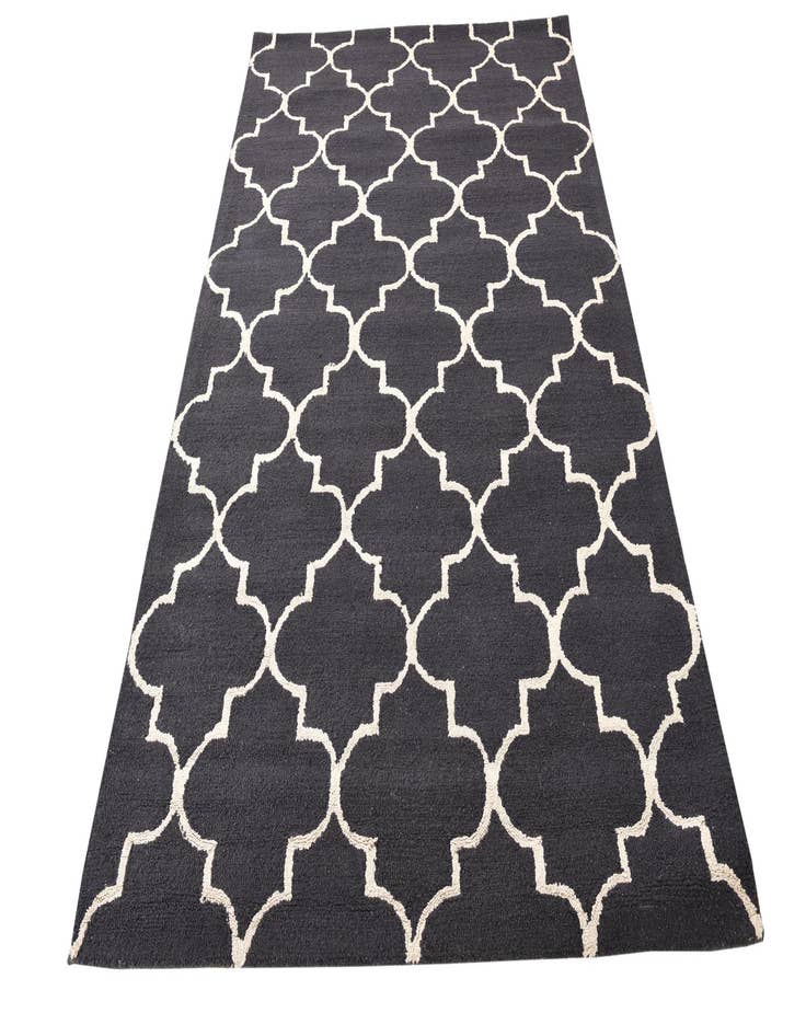 Detail image of  5' x 8' Luna Rug