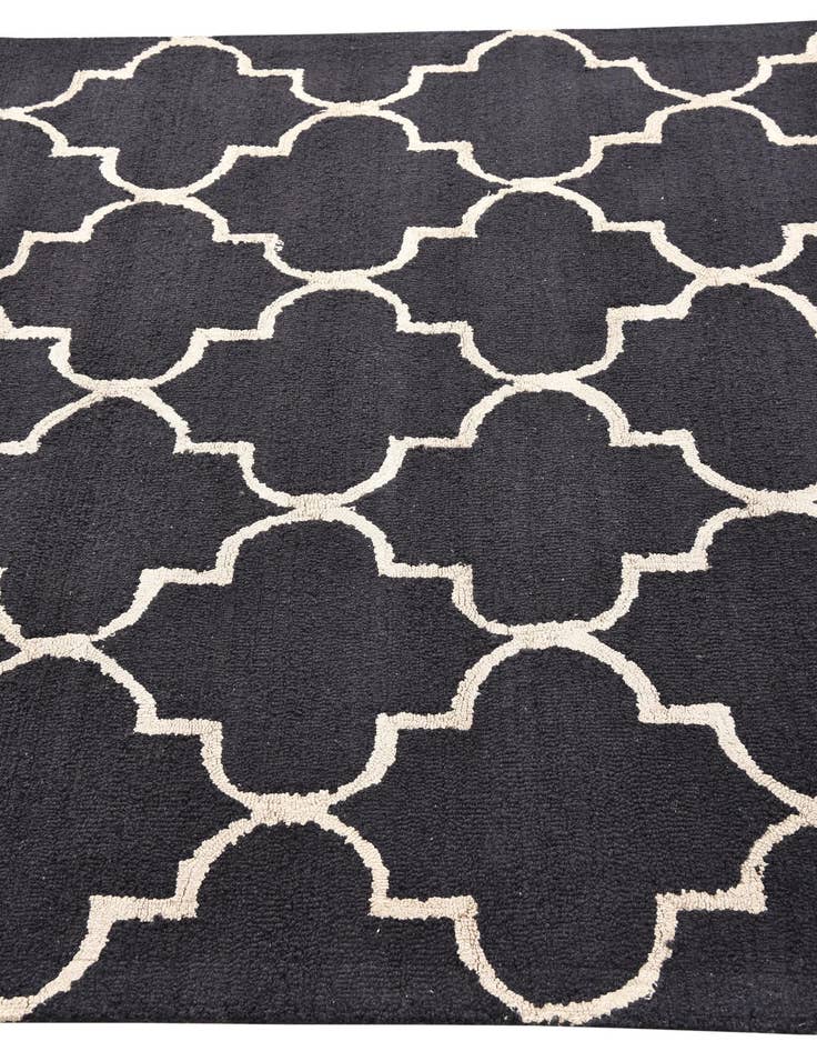 Detail image of  5' x 8' Luna Rug