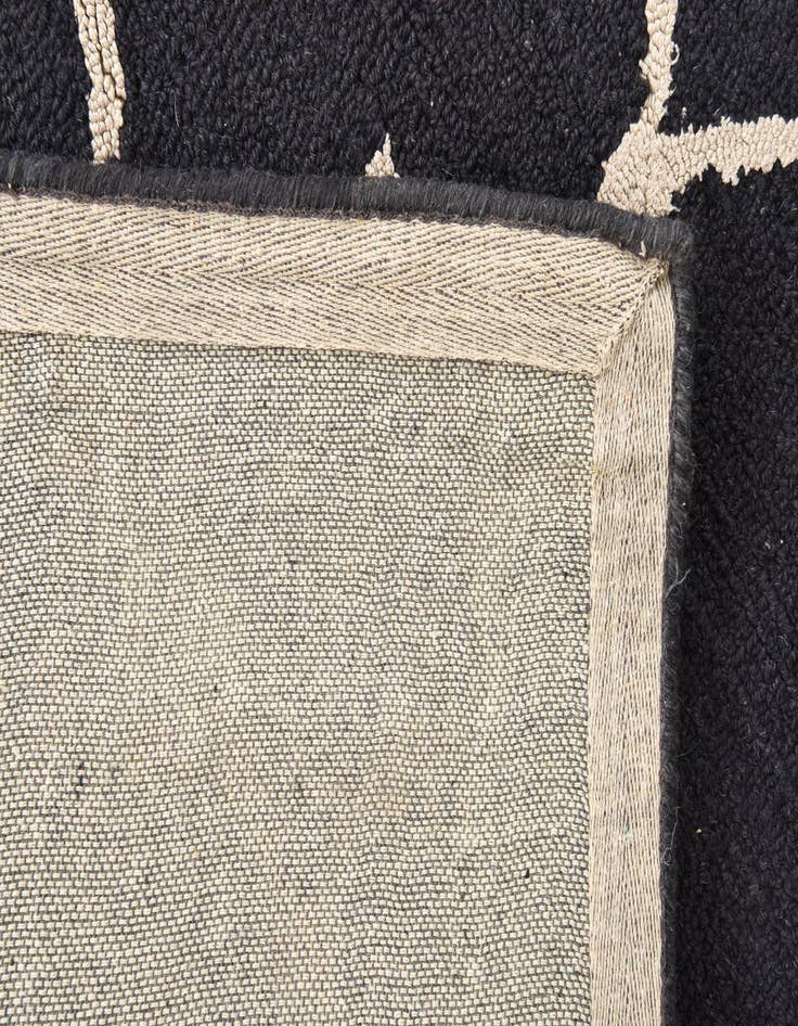 Detail image of  5' x 8' Luna Rug