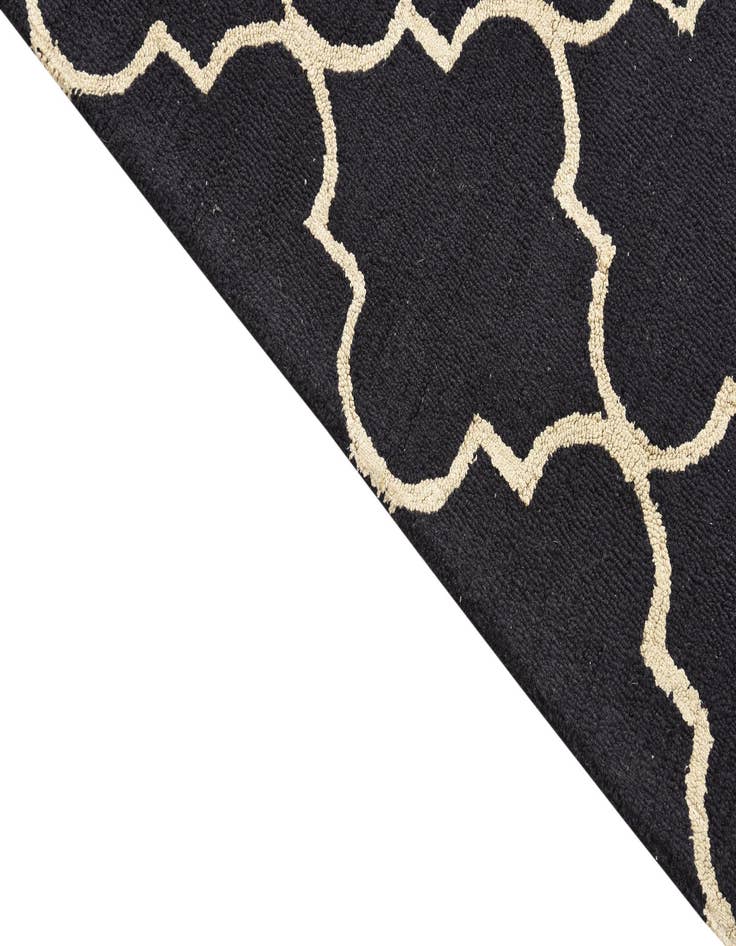 Detail image of  5' 1 x 8' Luna Rug