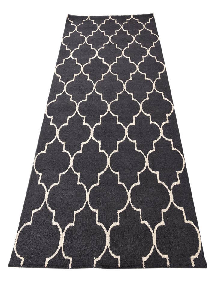 Detail image of  5' x 8' Luna Wool Rug