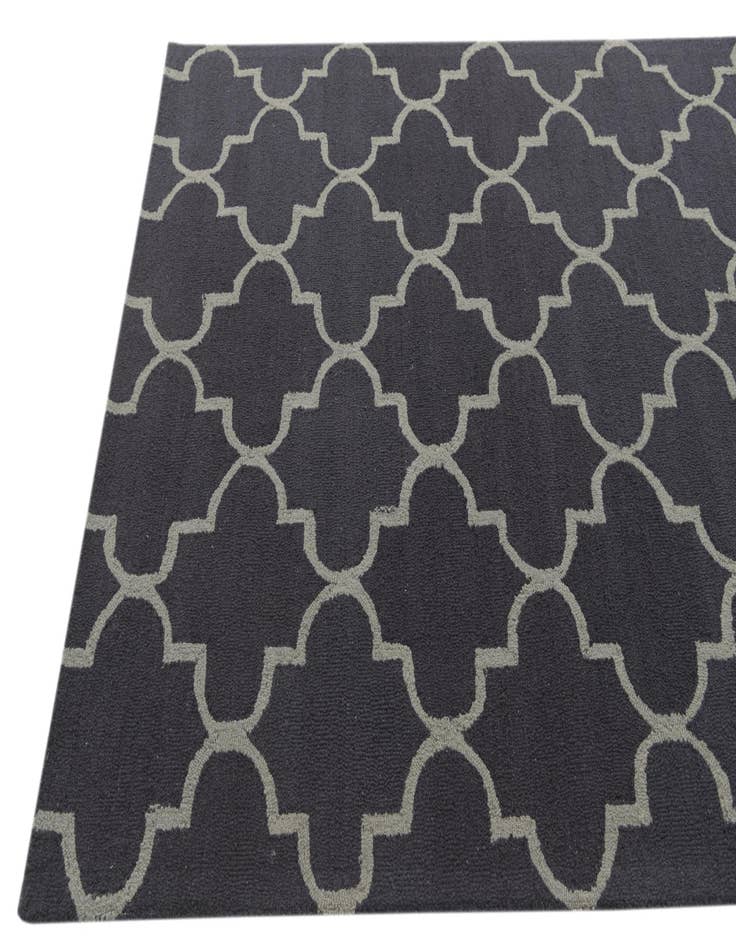 Detail image of  5' 1 x 8' Luna Wool Rug