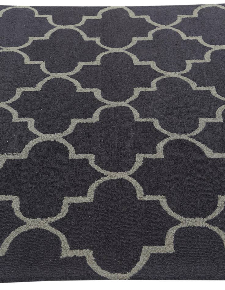Detail image of  5' 1 x 8' Luna Wool Rug