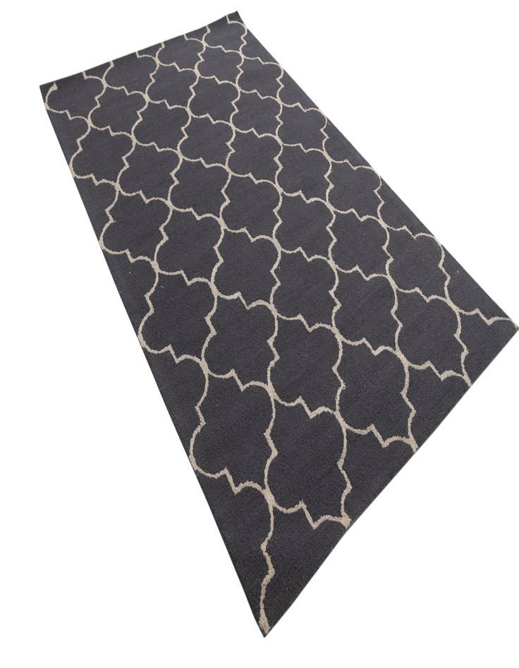 Detail image of  5' 1 x 8' Luna Rug