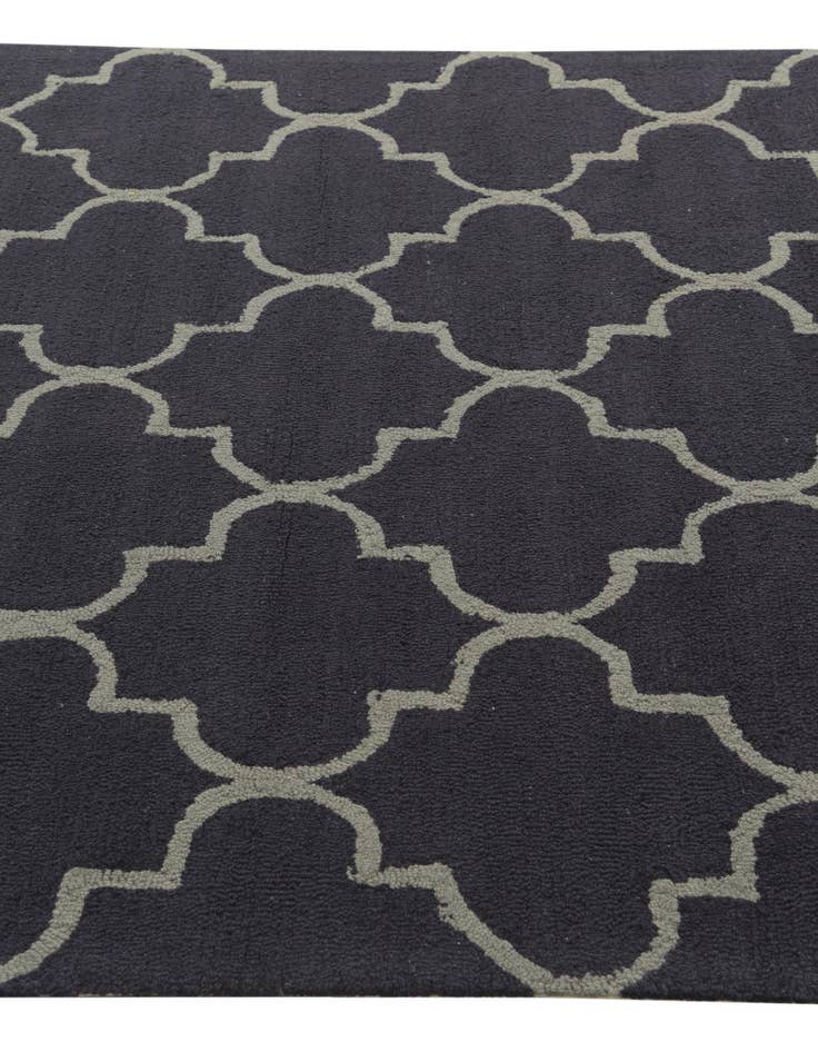 Detail image of  5' x 8' Luna Wool Rug