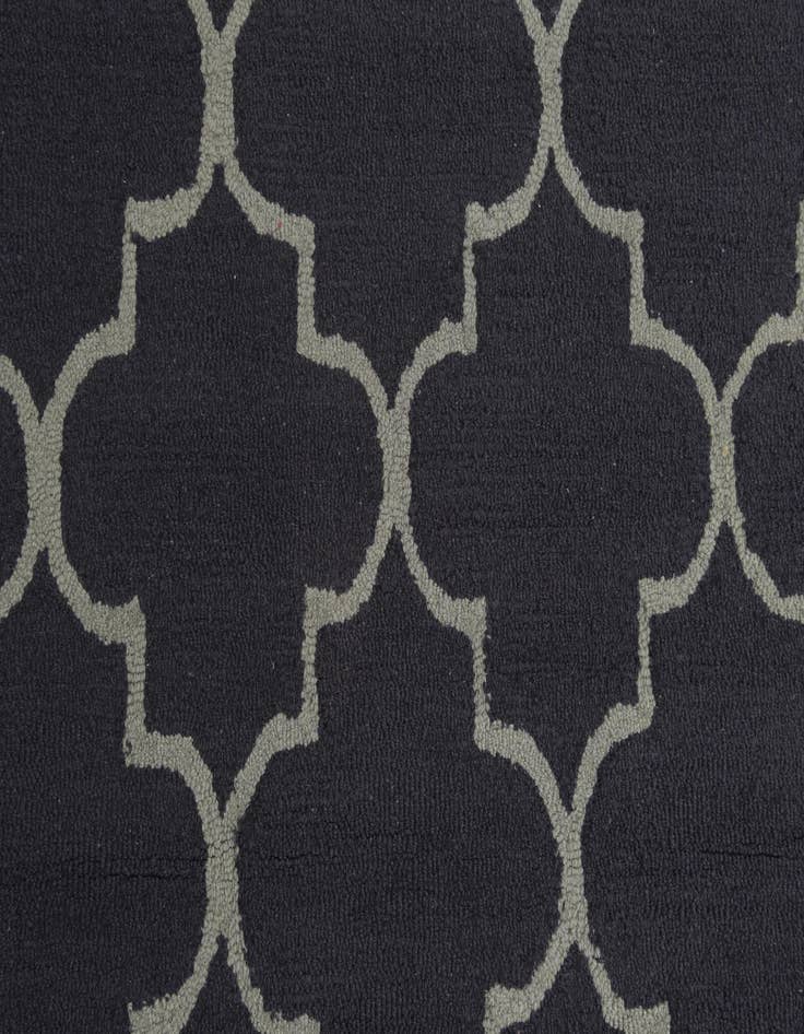 Detail image of  5' x 8' Luna Wool Rug