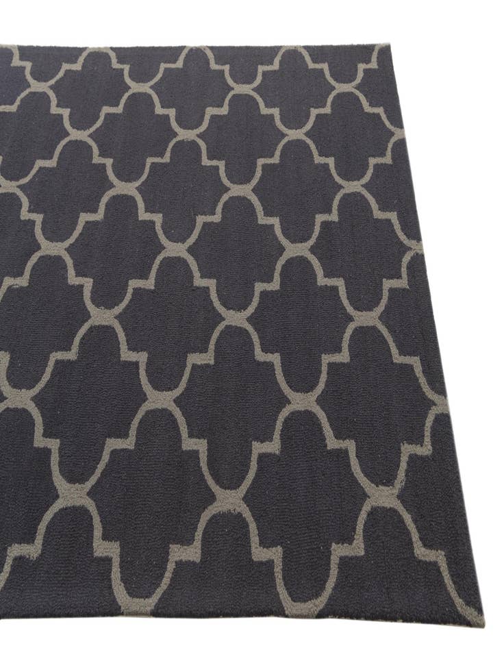 Detail image of  5' 1 x 8' Luna Wool Rug