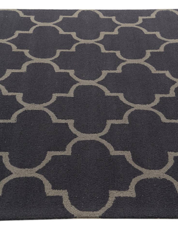 Detail image of  5' 1 x 8' Luna Wool Rug