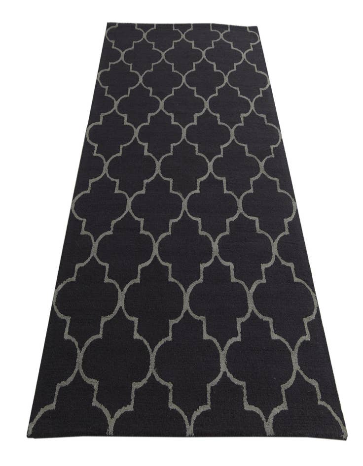 Detail image of  5' x 8' Luna Wool Rug