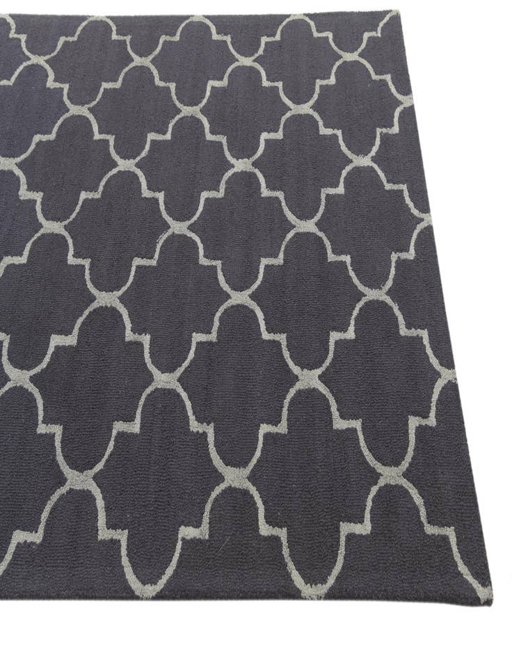 Detail image of  5' x 8' Luna Wool Rug