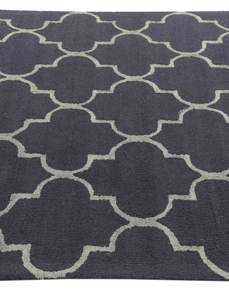 Detail image of  5' x 8' Luna Wool Rug