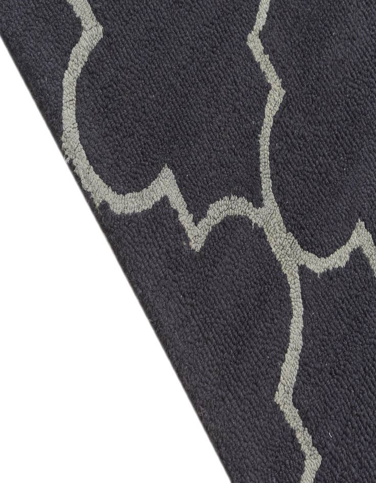Detail image of  5' x 8' Luna Wool Rug