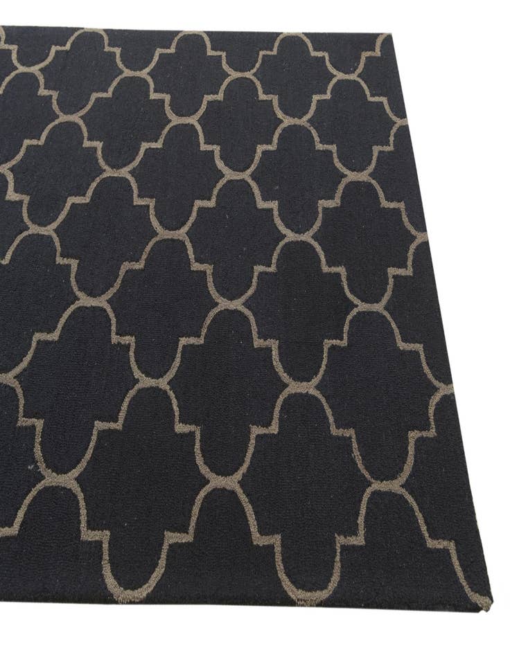 Detail image of  5' 1 x 8' Luna Wool Rug