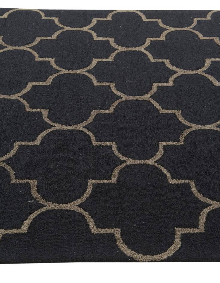 Detail image of  5' 1 x 8' Luna Wool Rug