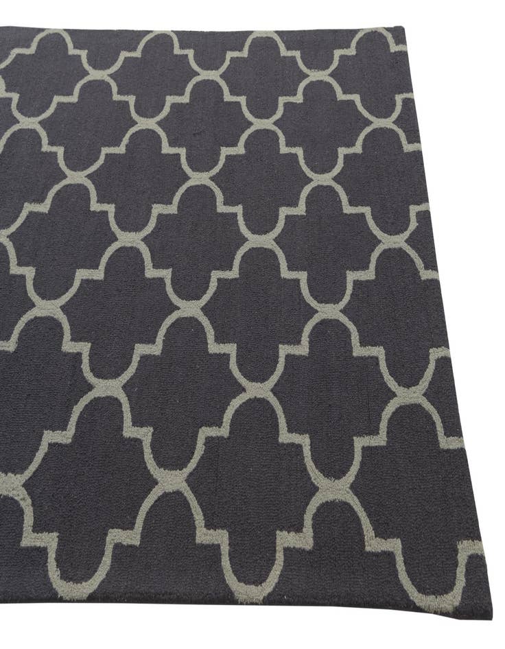 Detail image of  5' x 8' Luna Wool Rug