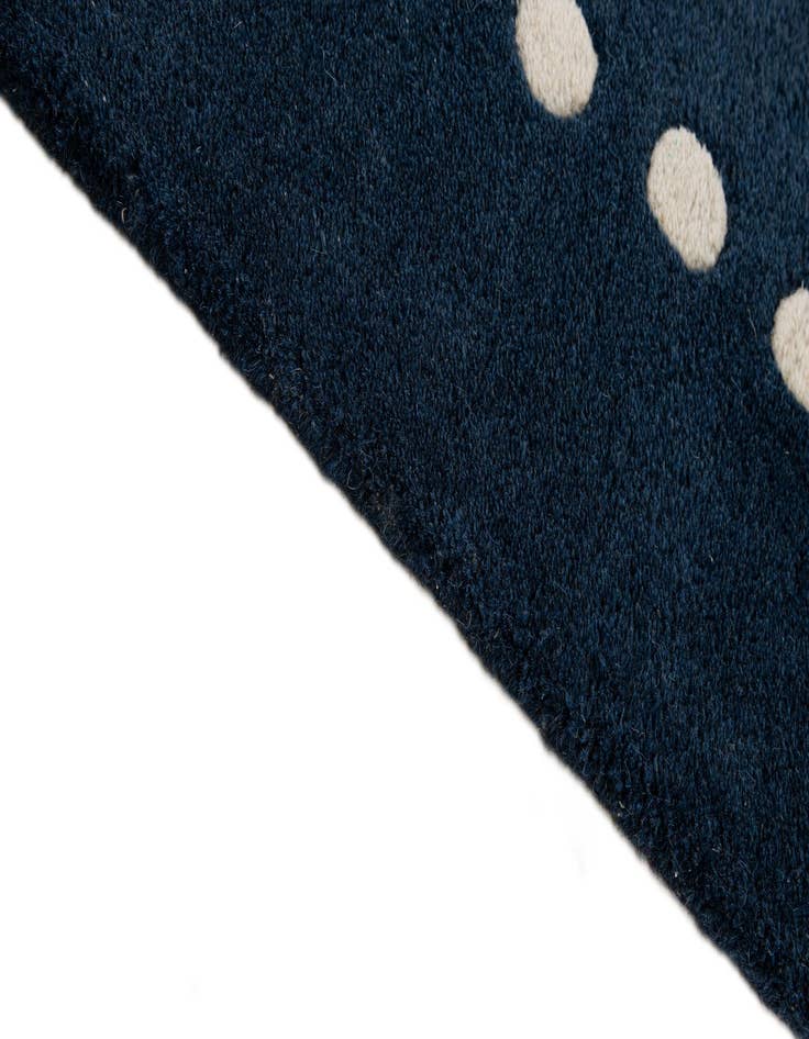 Detail image of  10' x 13' 11 Luna Rug