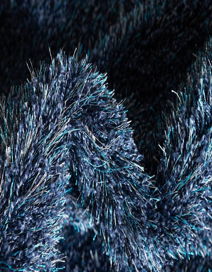 Detail image of  7' x 10' Luxury Solid Shag Rug