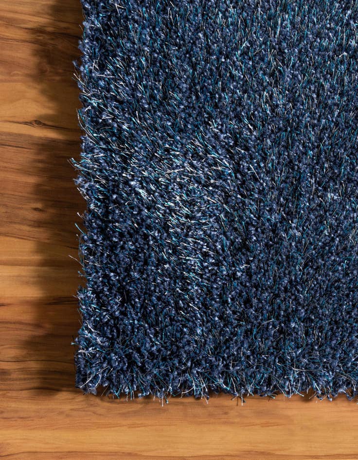 Detail image of  7' x 10' Luxury Solid Shag Rug