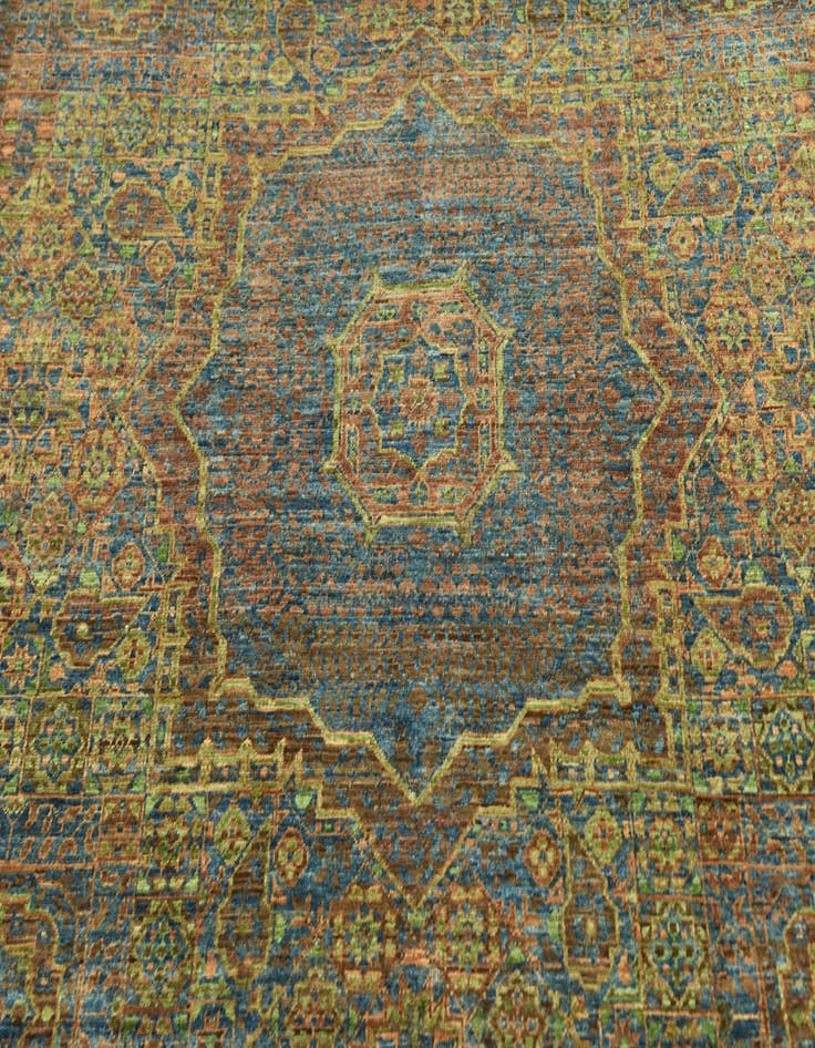 Detail image of  6' 10 x 9' 9  Hand Knotted Mamluk Ziegler Rug