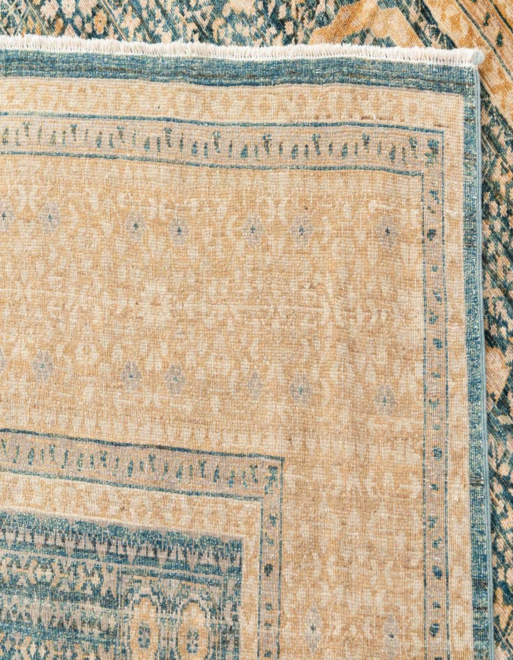 Detail image of  5' 10 x 8' 7  Hand Knotted Mamluk Ziegler Oriental Rug