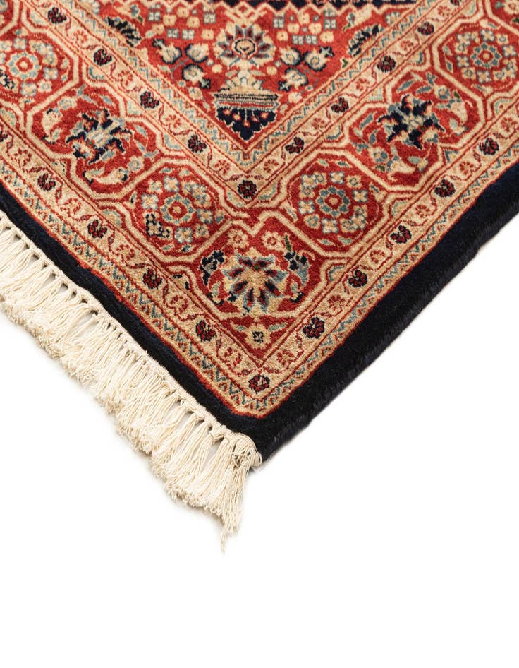 Detail image of  4' 5 x 6' 8  Hand Knotted Maymeh Oriental Wool Rug