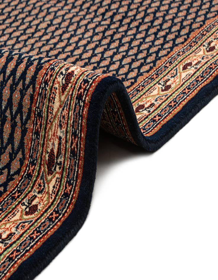 Detail image of  4' x 6' 1  Hand Knotted Mir Wool Rug