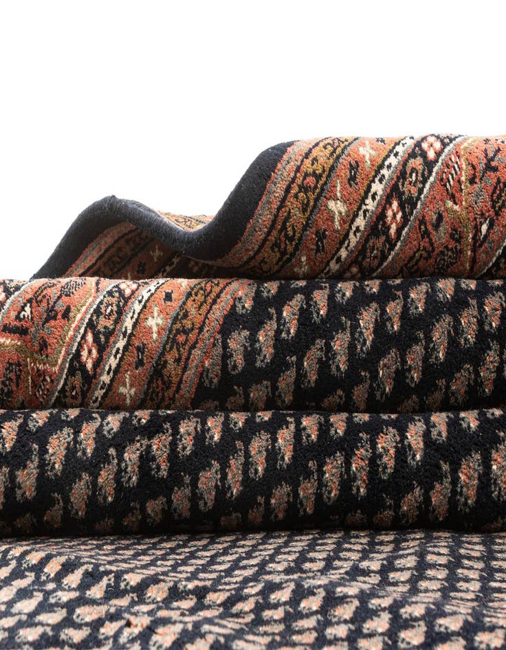 Detail image of  8' 3 x 11' 3  Hand Knotted Mir Wool Rug