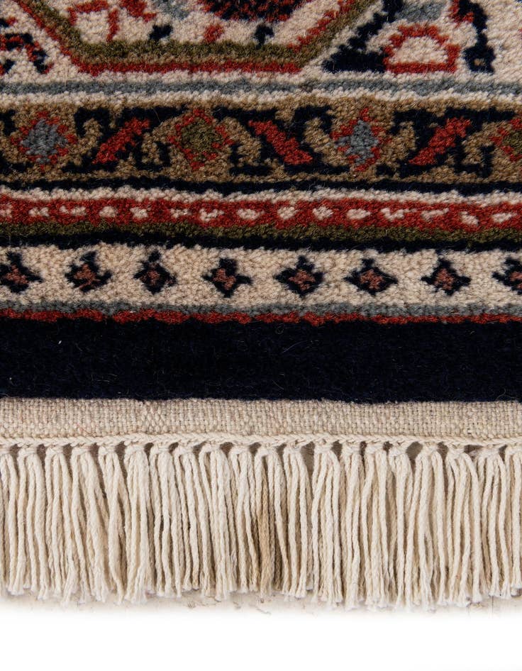 Detail image of  4' 2 x 6'  Hand Knotted Mir Wool Rug