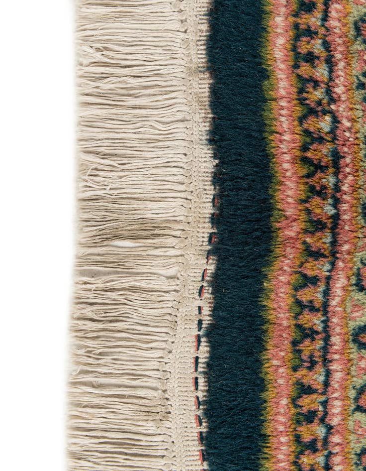 Detail image of  8' 8 x 12'  Hand Knotted Mir Wool Rug